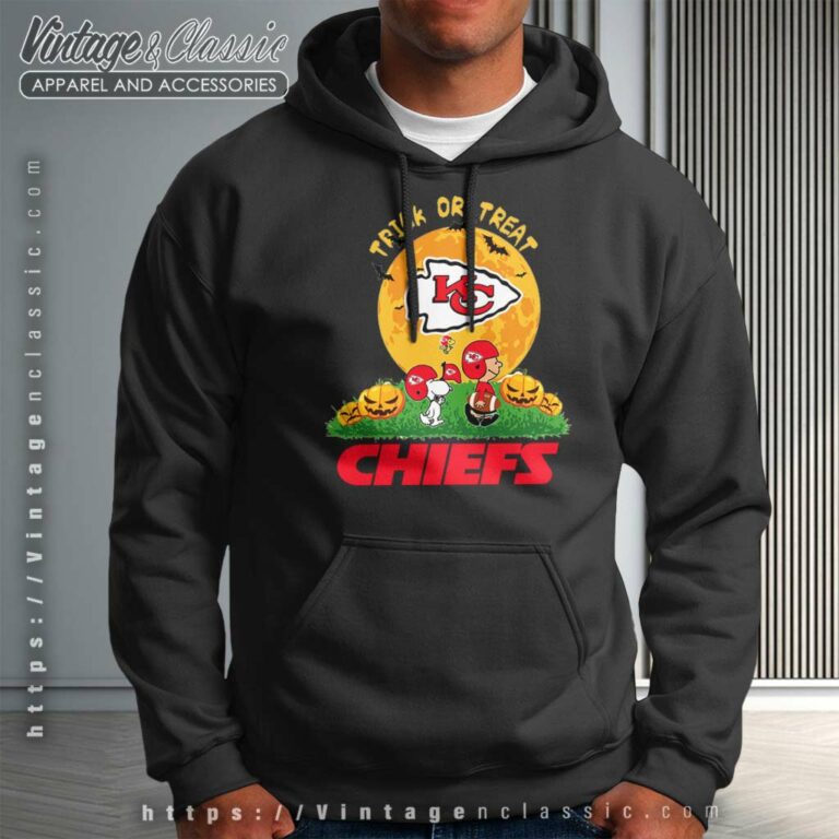 Snoopy Charlie Brown Trick Or Treat Halloween Kansas City Chiefs Hoodie Snoopy Charlie Brown Trick Or Treat Halloween Kansas City Chiefs Hoodie