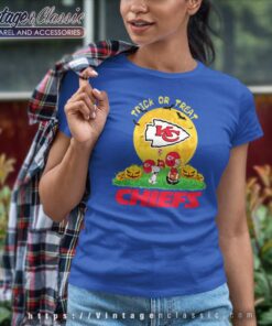 Snoopy Charlie Brown Trick Or Treat Halloween Kansas City Chiefs Shirt 6 Snoopy Charlie Brown Trick Or Treat Halloween Kansas City Chiefs Women TShirt