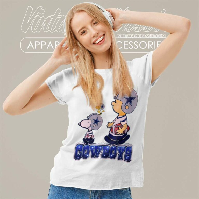 Snoopy Charlie Brown Dallas Cowboys Peanuts Women TShirt Snoopy Charlie Brown Dallas Cowboys Peanuts Women TShirt