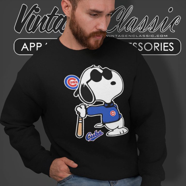 Snoopy Chicago Cubs Baseball Player Sweatshirt Snoopy Chicago Cubs Baseball Player Sweatshirt
