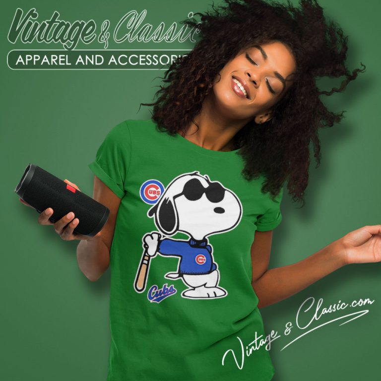 Snoopy Chicago Cubs Baseball Player Women T Shirt Snoopy Chicago Cubs Baseball Player Women T Shirt