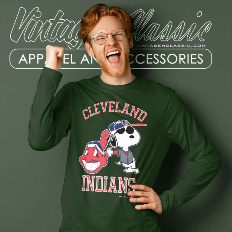 Snoopy Cleveland Indians Mlb Baseball Long Sleeve Tee Snoopy Cleveland Indians Mlb Baseball Long Sleeve Tee