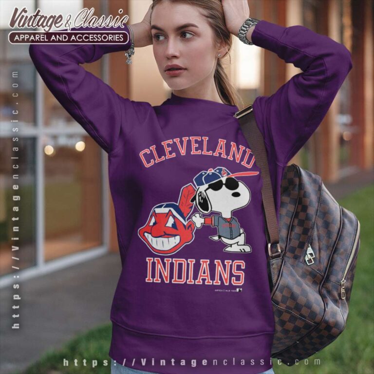 Snoopy Cleveland Indians Mlb Baseball Sweatshirt Snoopy Cleveland Indians Mlb Baseball Sweatshirt