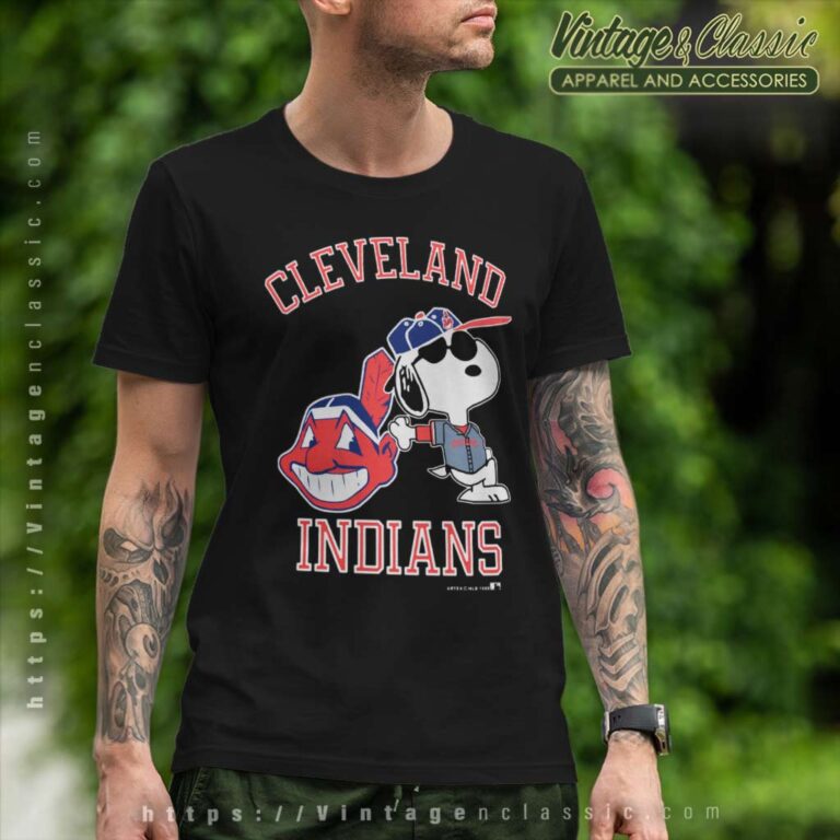 Snoopy Cleveland Indians Mlb Baseball T Shirt Snoopy Cleveland Indians Mlb Baseball T Shirt