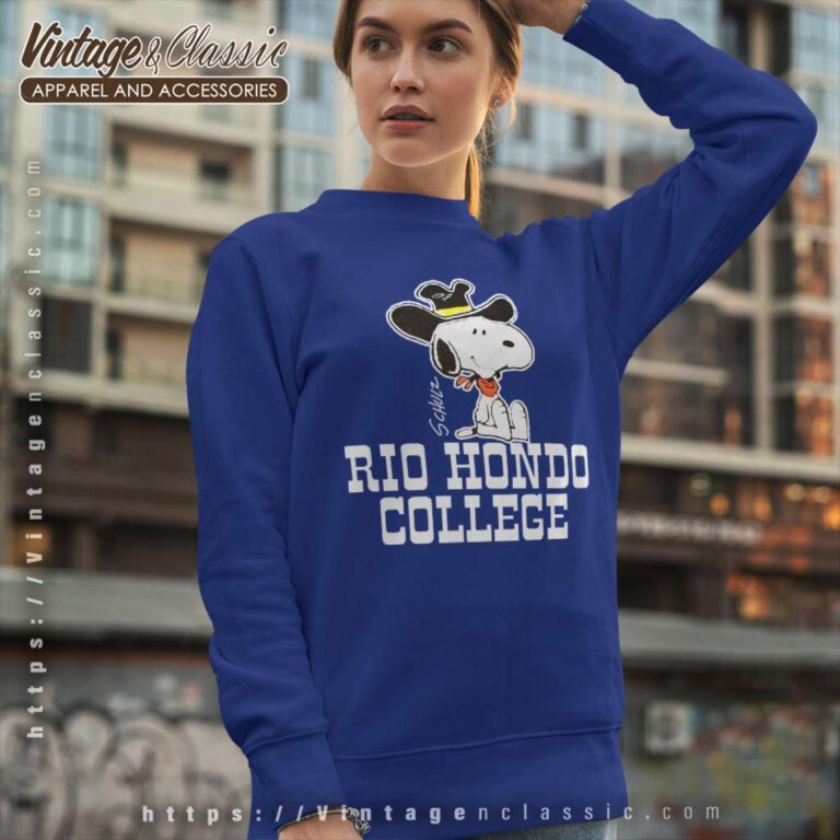 Snoopy Cowboy Hat Rio Hondo College 80s Sweatshirt Snoopy Cowboy Hat Rio Hondo College 80s Sweatshirt