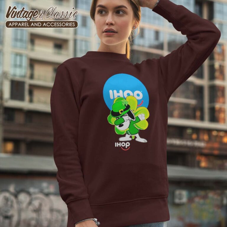 Snoopy Dabbing And Ihop St Patricks Day Sweetshirt Snoopy Dabbing And Ihop St Patricks Day Sweetshirt