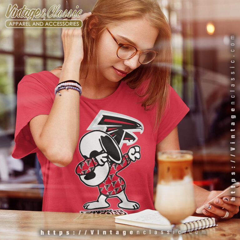 Snoopy Dabbing Atlanta Falcons Shirt Women T shirt Snoopy Dabbing Atlanta Falcons Shirt Women T shirt