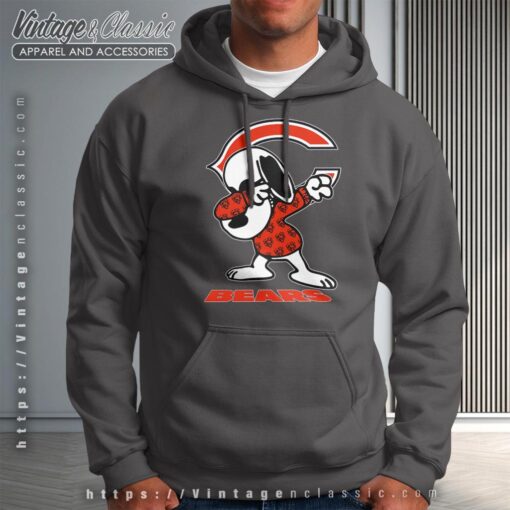 Snoopy Dabbing Chicago Bears Shirt