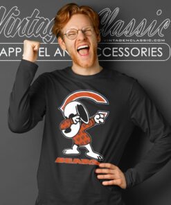Snoopy Dabbing Chicago Bears Shirt Long Sleeve Tee