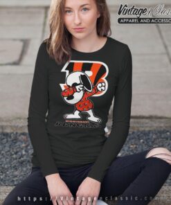 Snoopy Dabbing Cincinnati Bengals Shirt Long Sleeve Tee