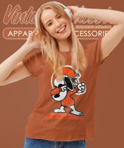 Snoopy Dabbing Cleveland Browns Shirt Women T shirt