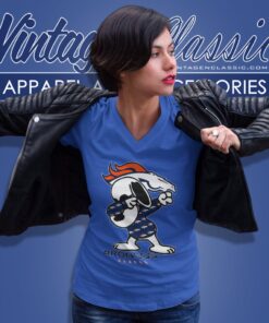 Snoopy Dabbing Denver Broncos Shirt