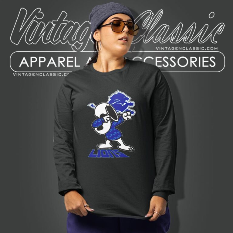 Snoopy Dabbing Detroit Lions Shirt Long Sleeve Tee Snoopy Dabbing Detroit Lions Shirt Long Sleeve Tee