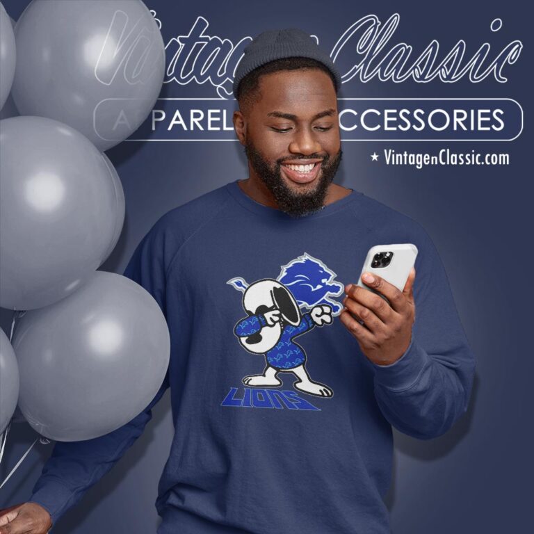 Snoopy Dabbing Detroit Lions Shirt Sweatshirt Snoopy Dabbing Detroit Lions Shirt Sweatshirt