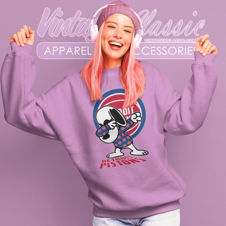 Snoopy Dabbing Detroit Pistons Shirt Sweatshirt Snoopy Dabbing Detroit Pistons Shirt Sweatshirt