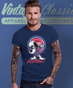 Snoopy Dabbing Detroit Pistons Shirt T shirt