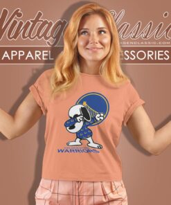 Snoopy Dabbing Golden State Warriors Shirt Women T shirt