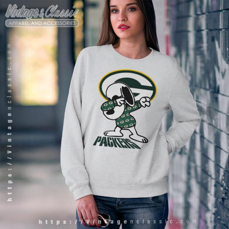 Snoopy Dabbing Green Bay Packers Shirt Sweatshirt Snoopy Dabbing Green Bay Packers Shirt Sweatshirt