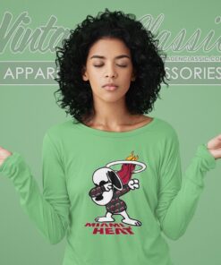 Snoopy Dabbing Miami Heat Shirt