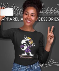 Snoopy Dabbing Minnesota Vikings Shirt Long Sleeve Tee