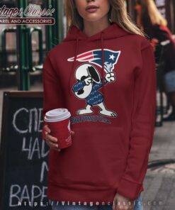 Snoopy Dabbing New England Patriots Shirt Hoodie