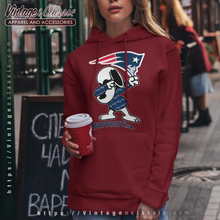 Snoopy Dabbing New England Patriots Shirt Hoodie Snoopy Dabbing New England Patriots Shirt Hoodie