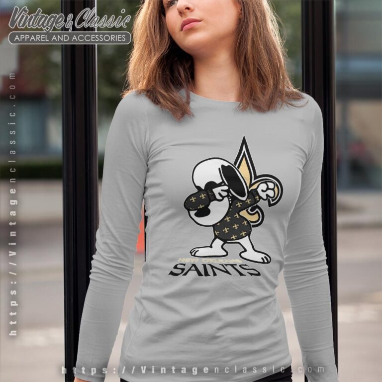 Snoopy Dabbing New Orleans Saints Shirt Long Sleeve Tee Snoopy Dabbing New Orleans Saints Shirt Long Sleeve Tee