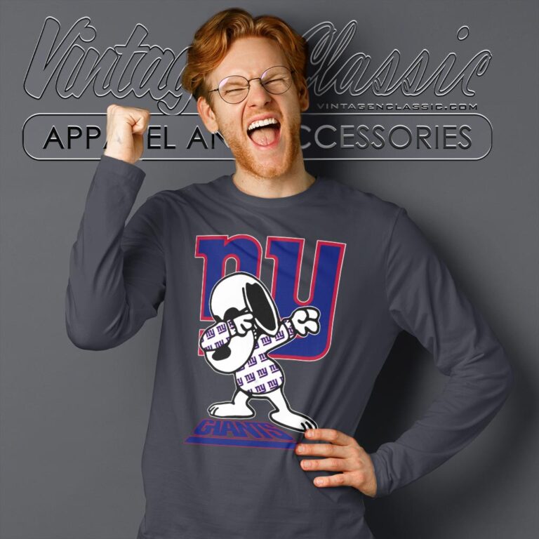 Snoopy Dabbing New York Giants Shirt Long Sleeve Tee Snoopy Dabbing New York Giants Shirt Long Sleeve Tee