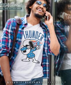 Snoopy Dabbing Oklahoma City Thunder Shirt V Neck TShirt