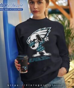 Snoopy Dabbing Philadelphia Eagles Shirt Sweatshirt