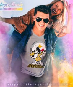 Snoopy Dabbing Pittsburgh Steelers Shirt V Neck TShirt