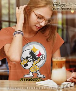 Snoopy Dabbing Pittsburgh Steelers Shirt Women T shirt