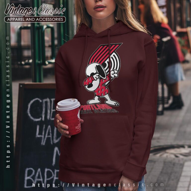 Snoopy Dabbing Portland Trail Blazers Shirt Hoodie Snoopy Dabbing Portland Trail Blazers Shirt Hoodie