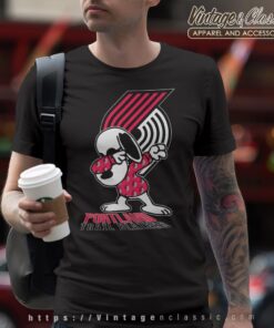 Snoopy Dabbing Portland Trail Blazers Shirt T shirt