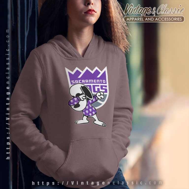 Snoopy Dabbing Sacramento Kings Shirt Hoodie Snoopy Dabbing Sacramento Kings Shirt Hoodie