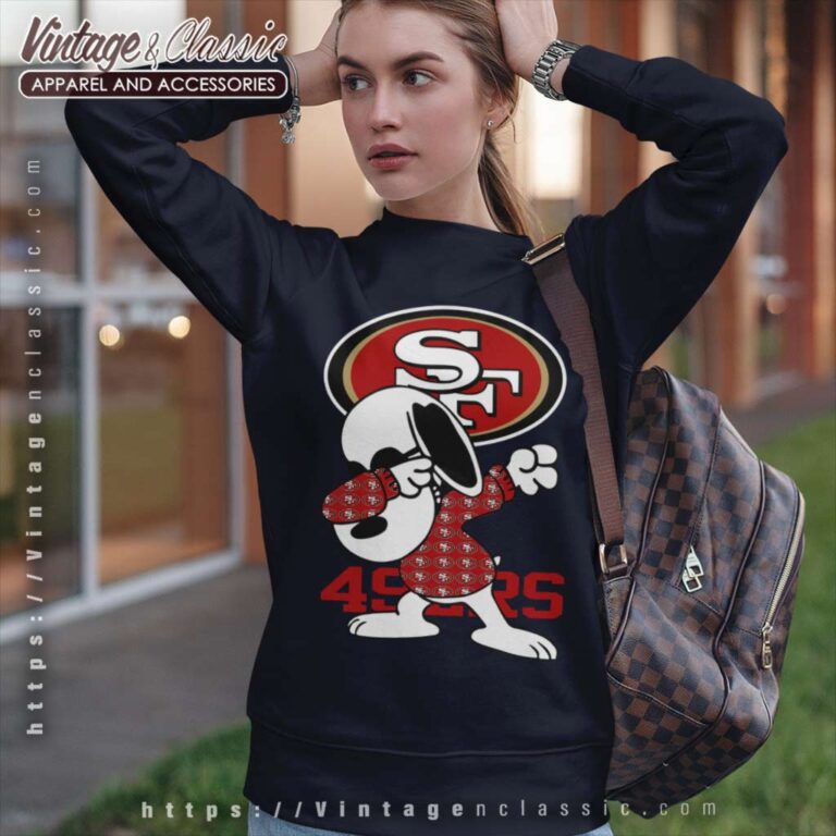 Snoopy Dabbing San Francisco 49ers Sweatshirt Snoopy Dabbing San Francisco 49ers Sweatshirt