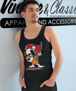 Snoopy Dabbing Tampa Bay Buccaneers Shirt Tank Top Racerback