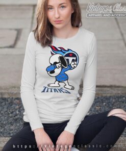 Snoopy Dabbing Tennessee Titans Shirt Long Sleeve Tee