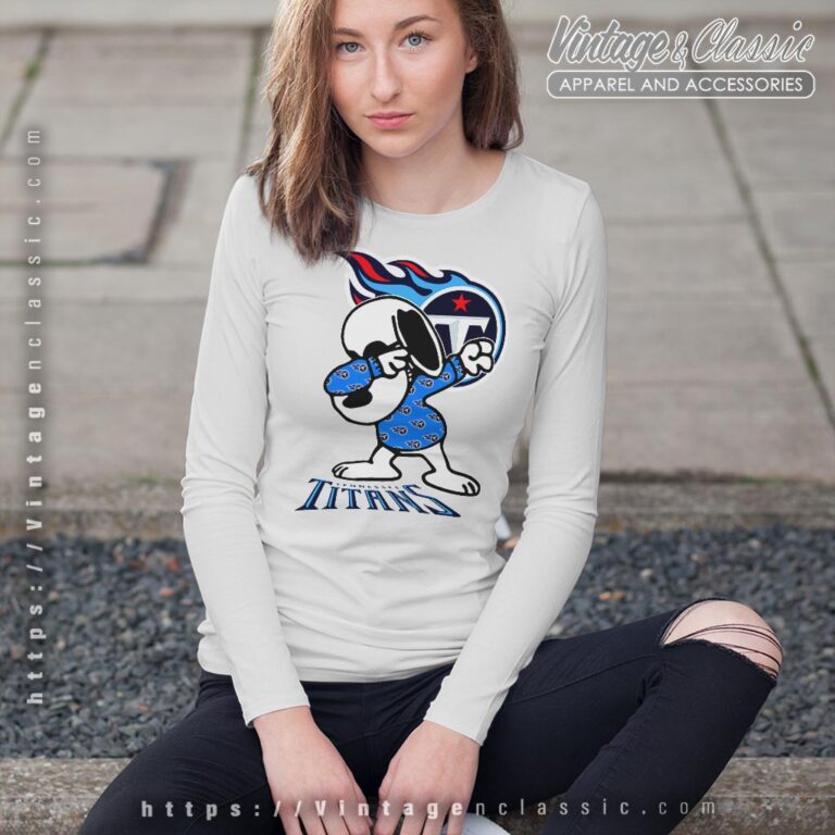Snoopy Dabbing Tennessee Titans Shirt Long Sleeve Tee Snoopy Dabbing Tennessee Titans Shirt Long Sleeve Tee
