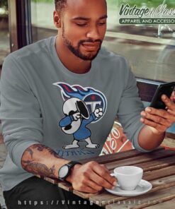 Snoopy Dabbing Tennessee Titans Shirt Sweatshirt