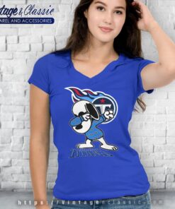 Snoopy Dabbing Tennessee Titans Shirt V Neck TShirt