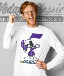 Snoopy Dabbing Utah Jazz Shirt Long Sleeve Tee