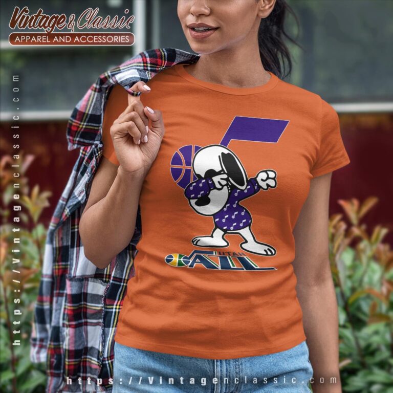 Snoopy Dabbing Utah Jazz Shirt Women T shirt Snoopy Dabbing Utah Jazz Shirt Women T shirt