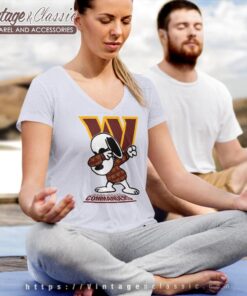 Snoopy Dabbing Washington Commanders Shirt V Neck TShirt