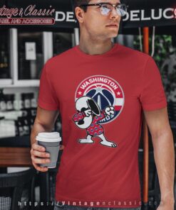 Snoopy Dabbing Washington Wizars Shirt
