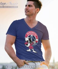 Snoopy Dabbing Washington Wizars Shirt V Neck TShirt
