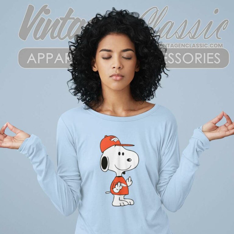 Snoopy Denver Broncos Double Middle Fingers Long Sleeve Tee Snoopy Denver Broncos Double Middle Fingers Long Sleeve Tee