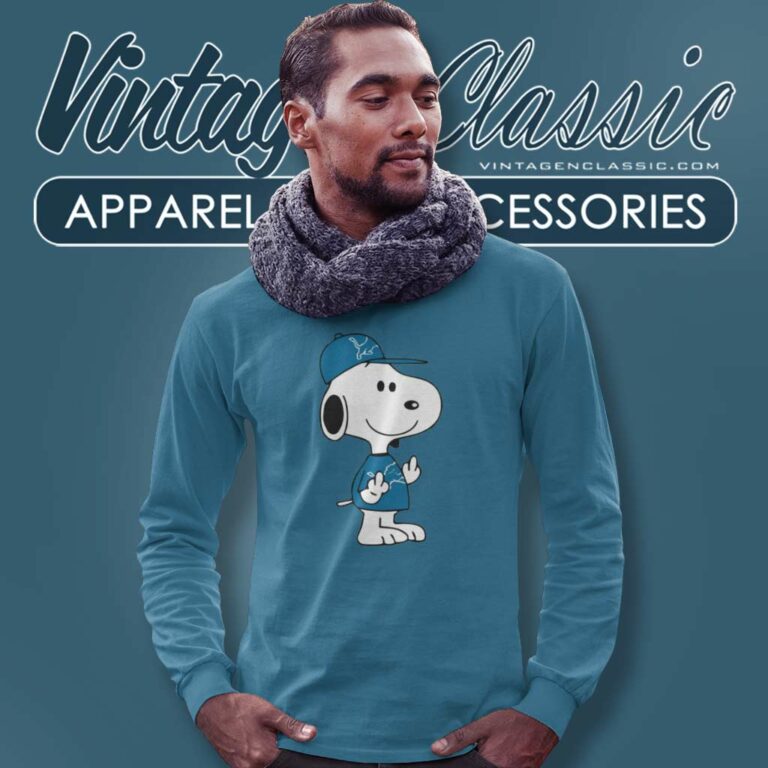 Snoopy Detroit Lions Football Long Sleeve Tee Snoopy Detroit Lions Football Long Sleeve Tee