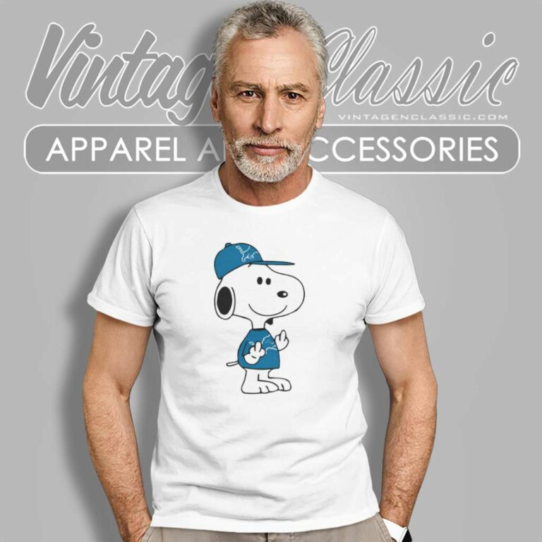 Snoopy Detroit Lions Football T Shirt Snoopy Detroit Lions Football T Shirt