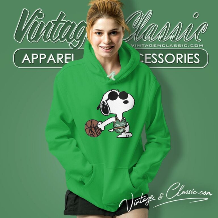 Snoopy Dog Boston Celtics Basketball Hoodie Snoopy Dog Boston Celtics Basketball Hoodie